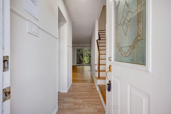 Photo de la propriété:  140 Ripley Court 4  ON L6H 1H1 
