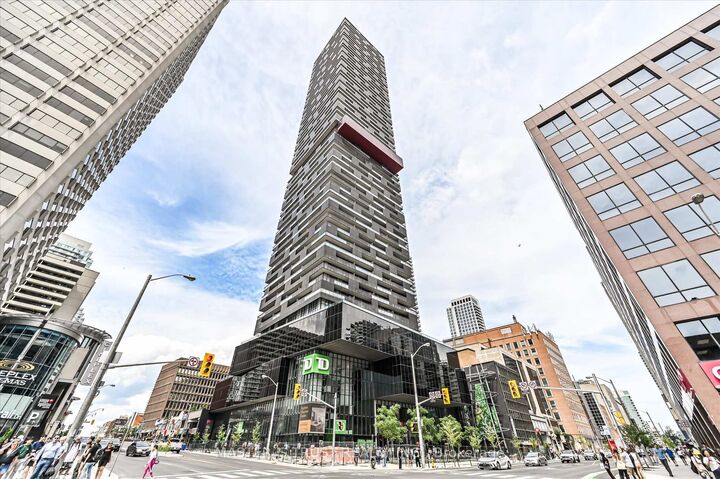 8 Eglinton Avenue E Ph 5801 — photo 1