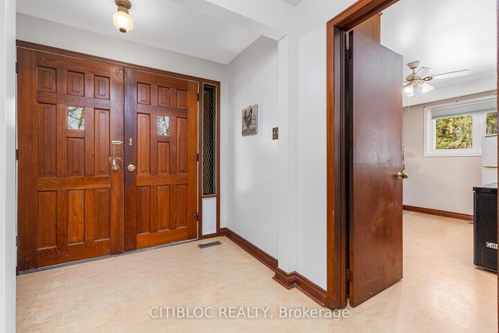 Property Photo: 5 Old Forge Road ON L7B 1K4