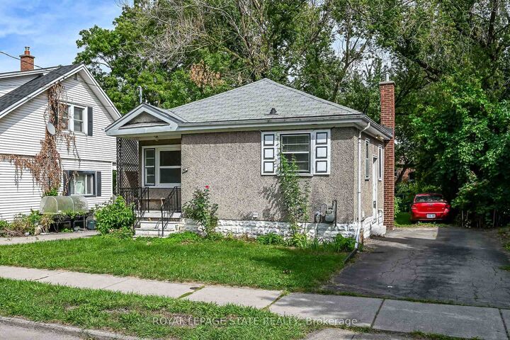 47 Broadway Avenue — photo 1