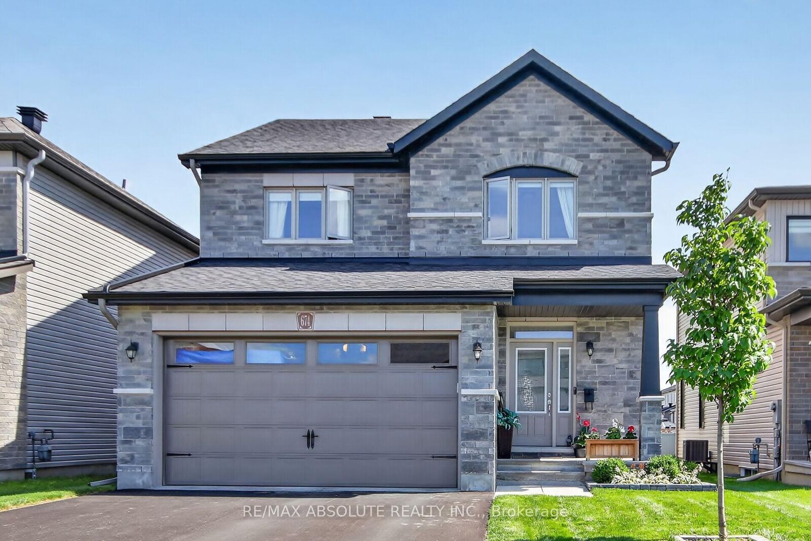 Property Photo: 674 Parade Drive ON K2S 0Z3