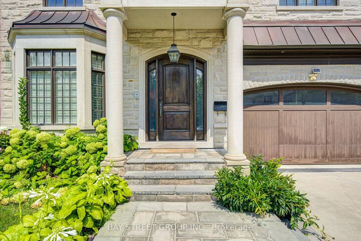 Property Photo:  154 Munro Boulevard  ON M2P 1C8 