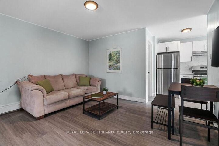 Property Photo:  469 Grey Street 2  ON N6B 1H1 