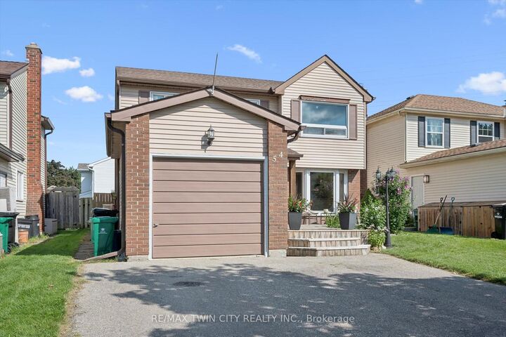 Property Photo: 54 Royal Orchard Place ON N2N 1Z6