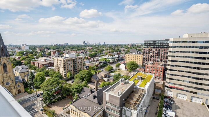 Property Photo: 525 Adelaide Street W Lph10 ON M5V 0N7