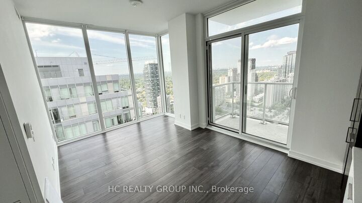 Property Photo: 33 Helendale Avenue 2503 ON M4R 0A4