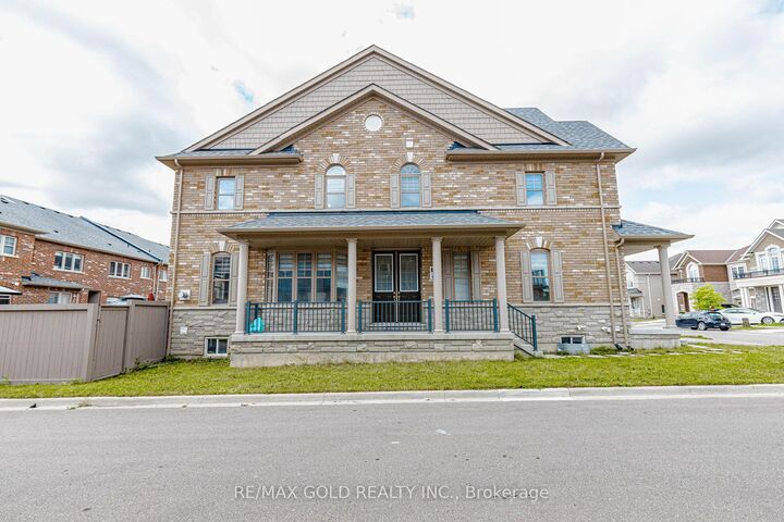 Property Photo: 3 Dale Meadows Road ON L7A 4Z9