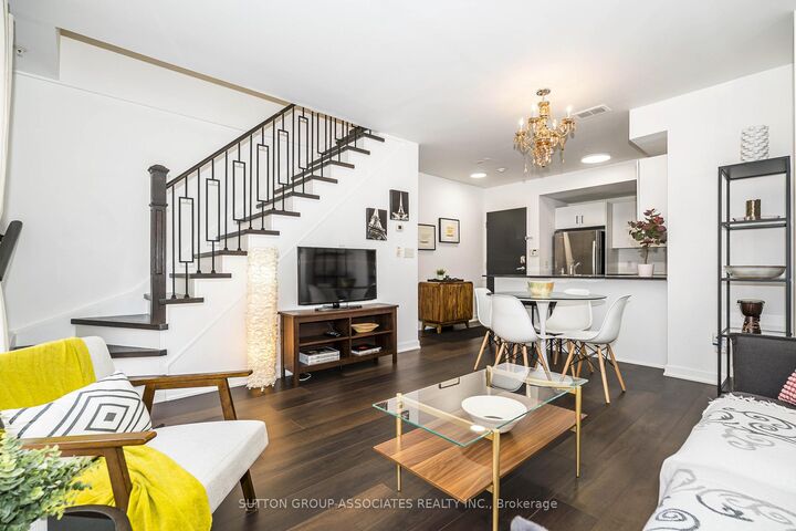 539 Jarvis Street Ph7 — photo 1