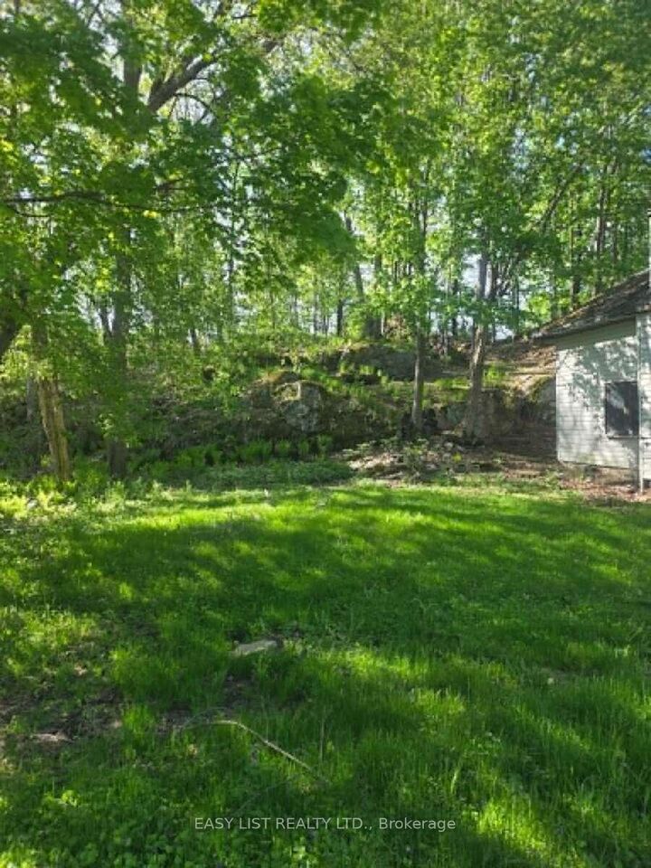 Property Photo: 19 Queen Street ON K0E 1N0