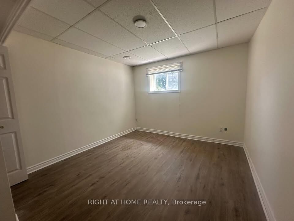 Property Photo:  821 10th Line  ON L9S 3N4 