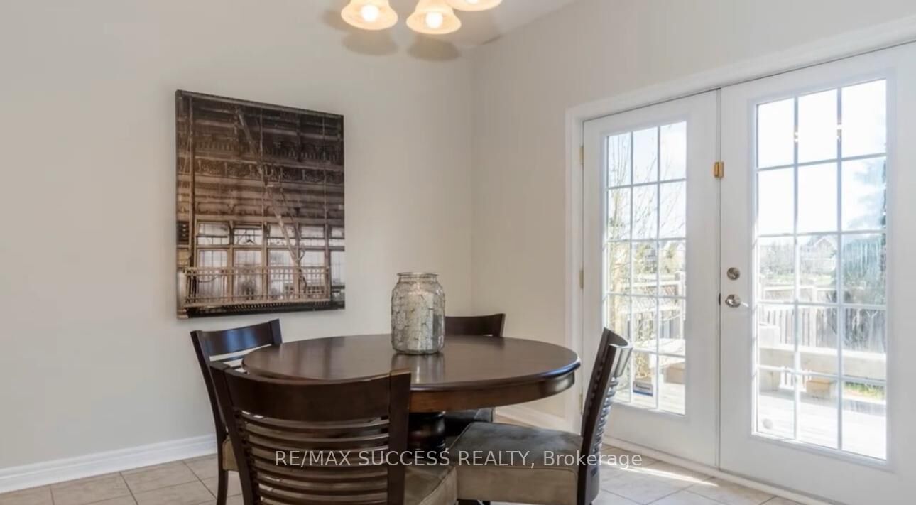 Property Photo: 5847 Summerside Drive ON L5M 6J5