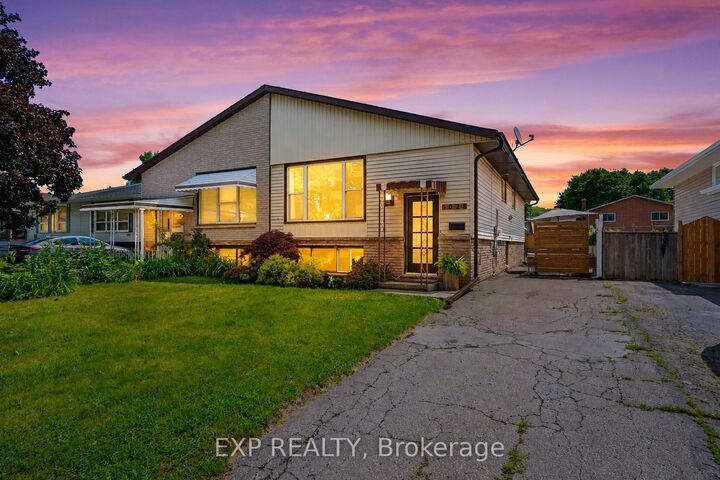 Property Photo:  5028 Gage Court  ON L2E 7B5 