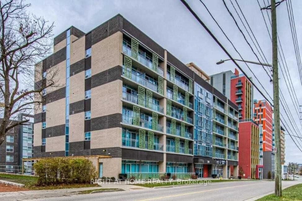 Property Photo:  250 Albert Street 708  ON N2L 0H5 