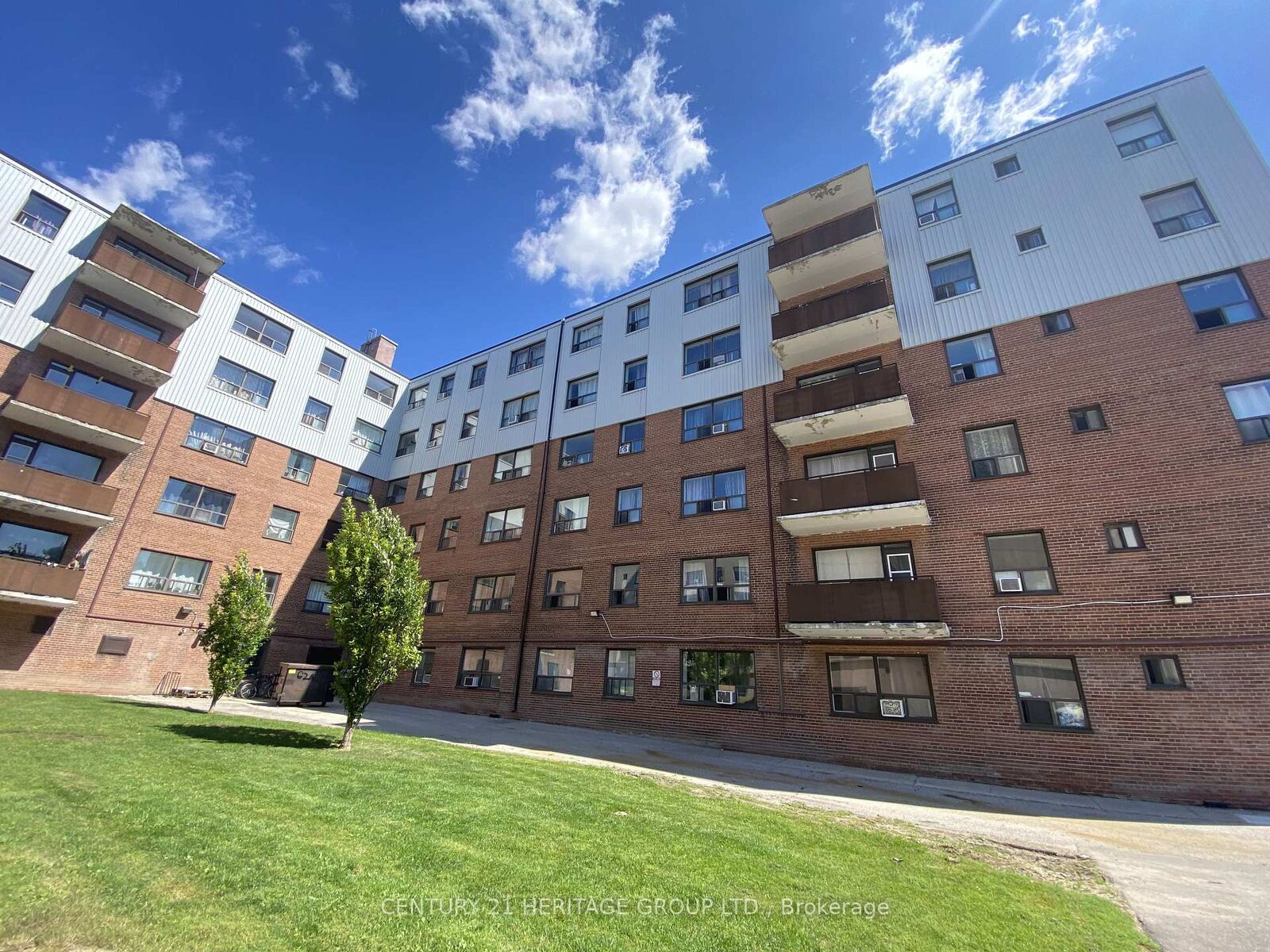 Property Photo:  3111 Eglinton Avenue E 102  ON M1J 2G4 
