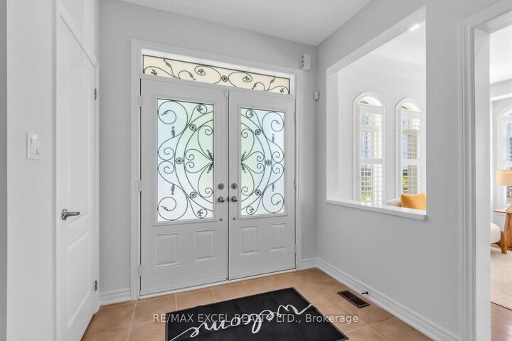 Property Photo: 43 Pearl Lake Road ON L6B 0X3