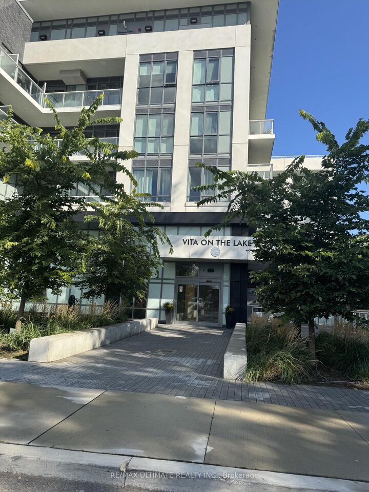 Property Photo: 70 Annie Craige Drive 409 ON M8V 0G2