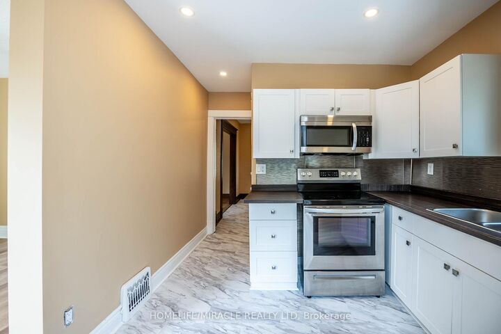 Photo de la propriété: 4428 Homewood Avenue ON L2E 4X5