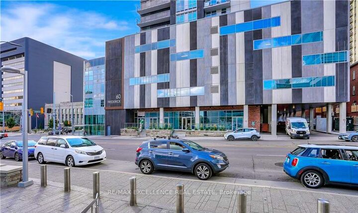 Property Photo:  60 Frederick Street W 2702  ON N2H 0C7 