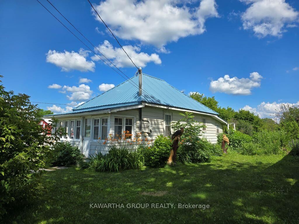 Property Photo:  129 Lindsay Street  ON K0M 1N0 