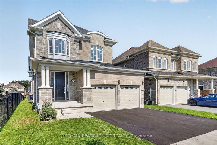 Property Photo:  188 Douglas Kemp Crescent  ON L1C 7E4 