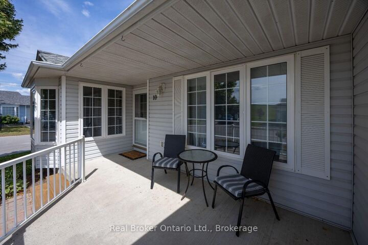 Property Photo:  10 Niagara Trail  ON L1B 1A2 