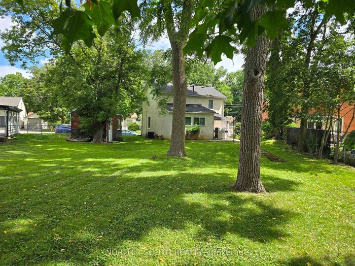 Property Photo: 71 Grand River Street S ON N3L 2B5