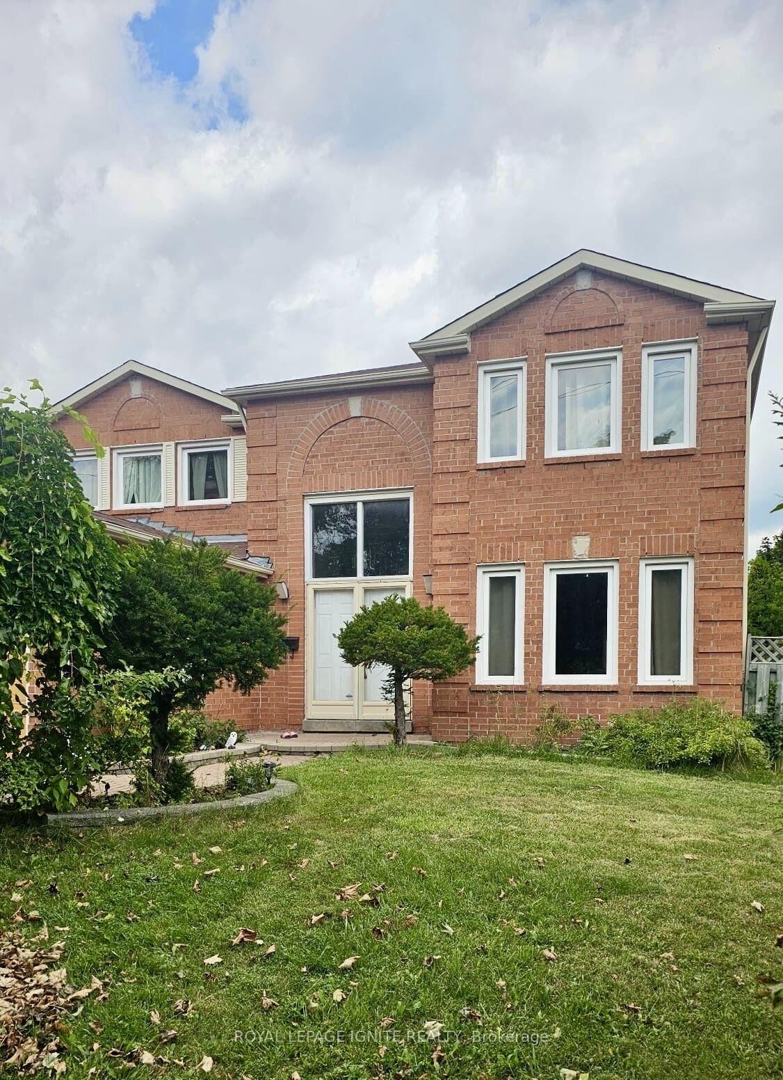 Property Photo:  4046 Ellesmere Road Bsmt  ON M1C 1J2 