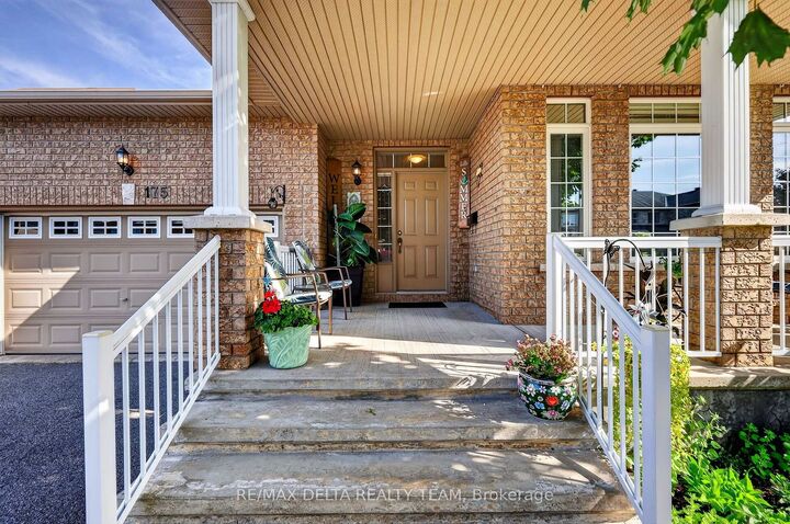 Property Photo: 175 Felicity Crescent ON K1W 0C1