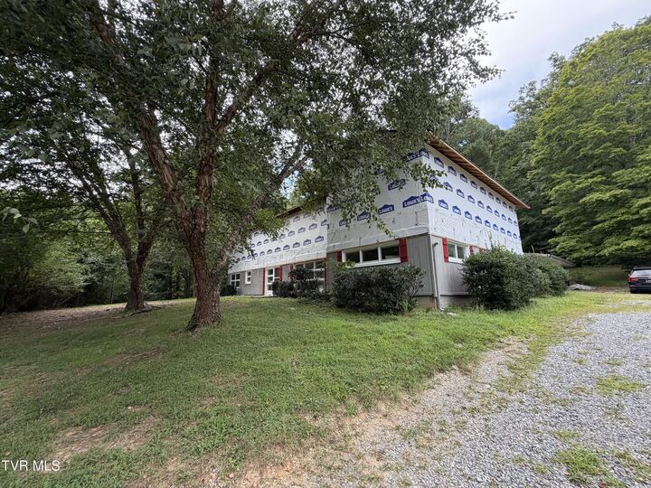 Property Photo:  407 Dogwood Lane  TN 37857 