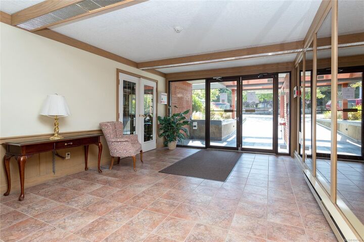 Property Photo: 1234 Fort St #201 BC V8Y 2M9
