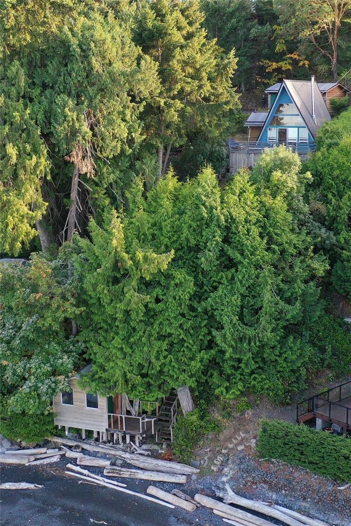 Property Photo: 2961 Dolphin Dr BC V9P 9J3