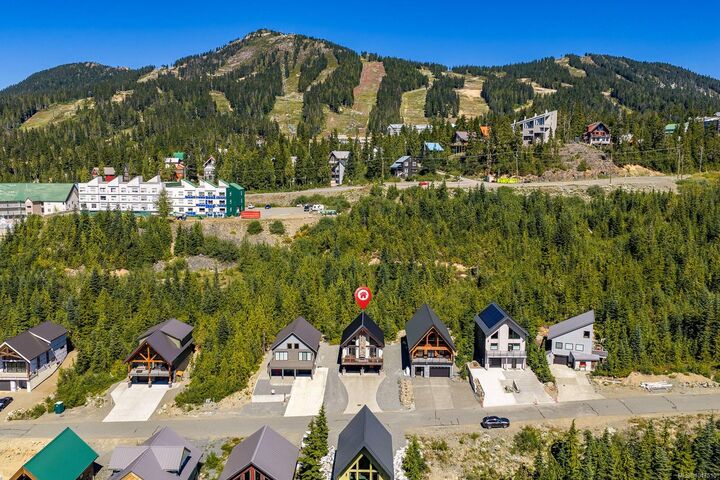 Property Photo: 880 Cruikshank Ridge BC V9J 1L0