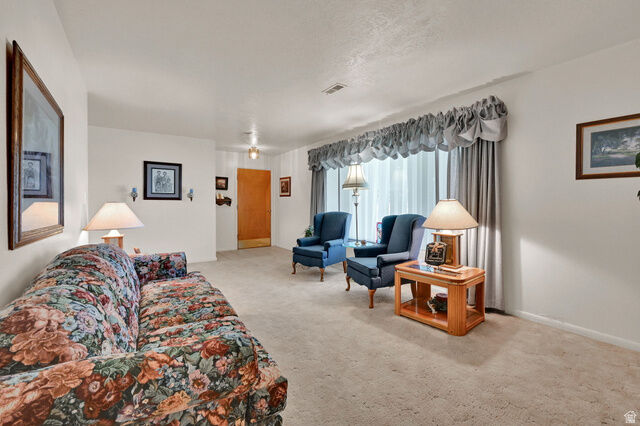 Property Photo: 3876 S 2050 W UT 84067