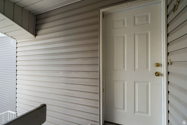 Property Photo:  875 E Arrowhead Ln 42  UT 84107 