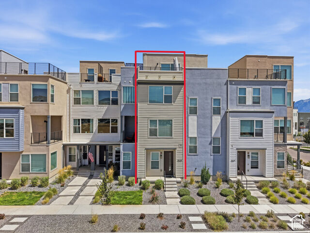 Property Photo: 10643 S Stavanger Dr UT 84009