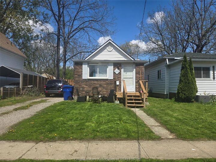 Property Photo: 161 Wellington Street East ON N7M 3P2