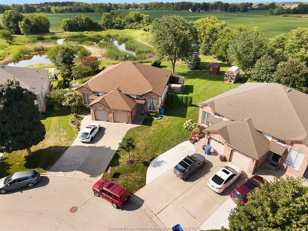 Property Photo: 280 Dieppe Crescent ON N9Y 4E8