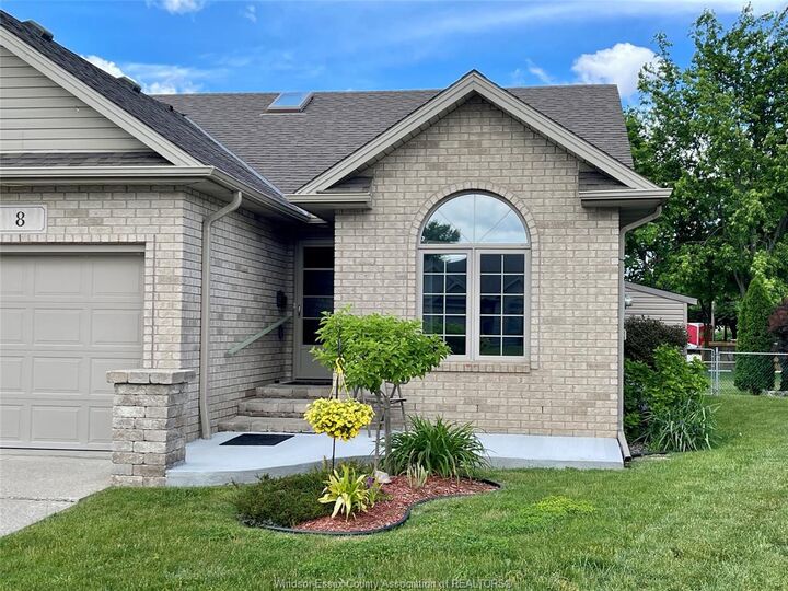 Property Photo: 8 Sand Pebble Crescent ON N9Y 4B3
