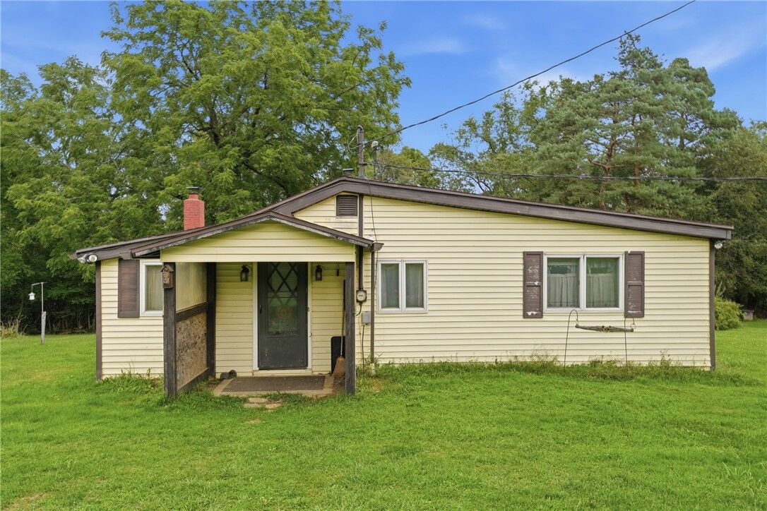 Property Photo:  252 Rice Road  PA 16354 