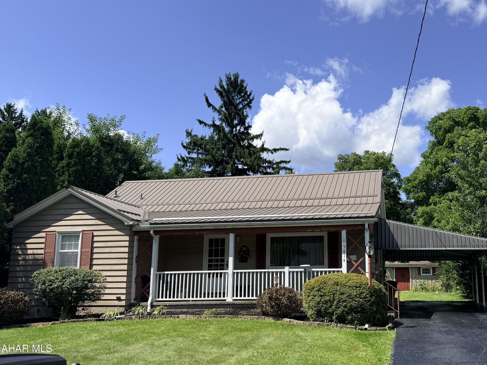 Property Photo: 5814 Maryland Avenue PA 16602