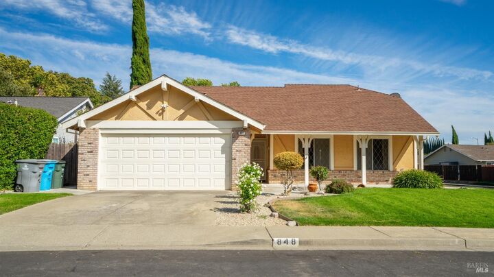 Property Photo:  848 Arbor Oaks Drive  CA 95687 