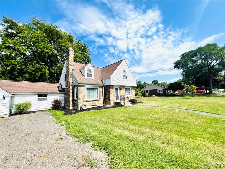 Property Photo:  6667 Taylor Road  NY 14075 