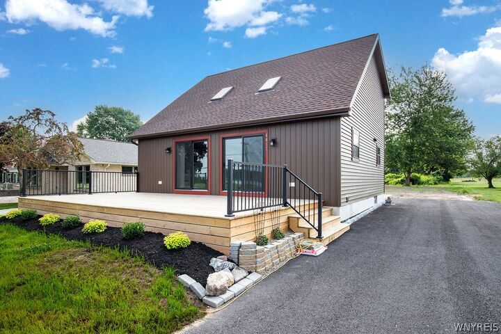 Property Photo:  4017 West River Parkway  NY 14072 