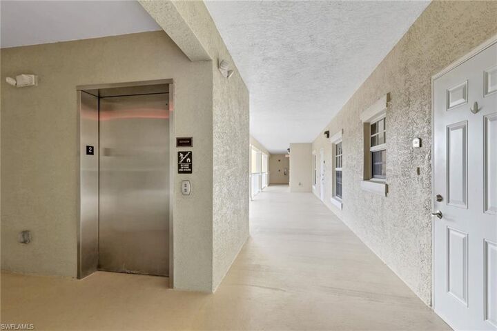 Property Photo: 4520 Botanical Place Cir 204 FL 34112