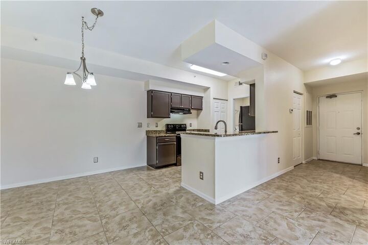 Property Photo:  4720 Saint Croix Ln 124  FL 34109 