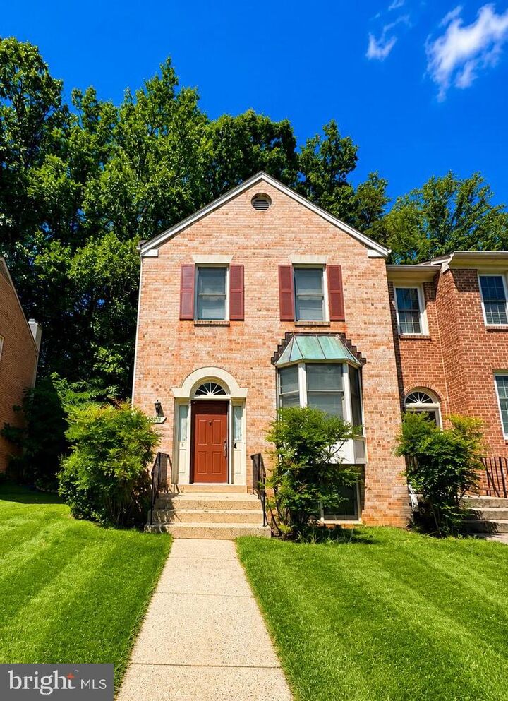 Property Photo: 10651 Pine Haven Terrace MD 20852