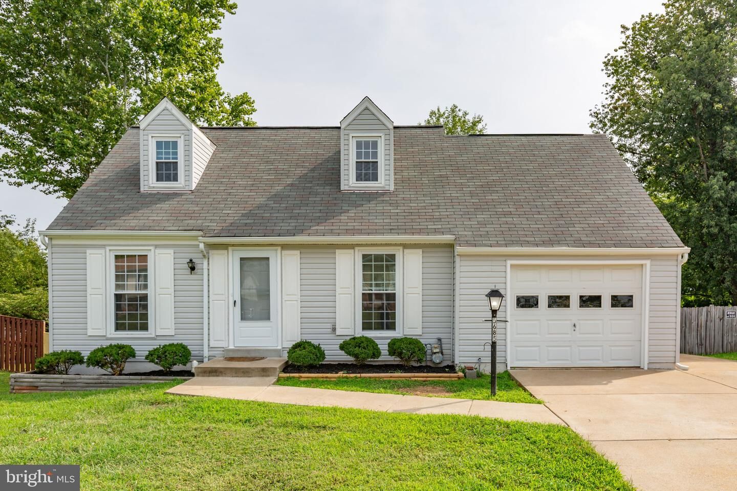 Property Photo: 5685 Saffron Lane VA 22193