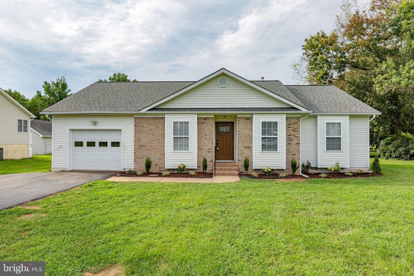 Property Photo:  205 Old Landing Court  VA 22405 