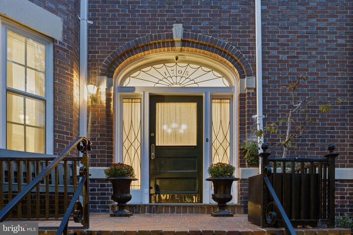 Property Photo:  1705 Lamont Street NW  DC 20010 