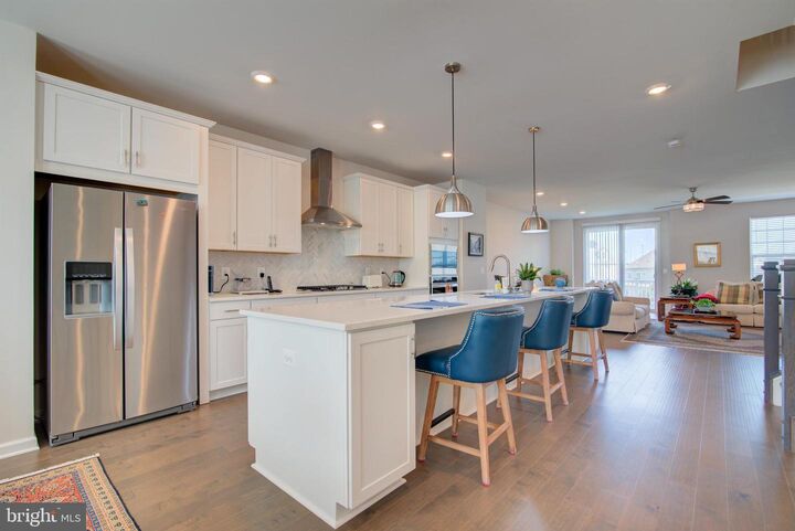 Property Photo:  42932 Running Creek Square  VA 20175 